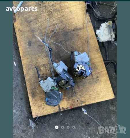 Nissan x-trail 2003година брава врата предна дясна и задни