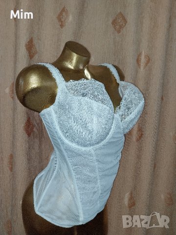  Chantelle 85 F Бял корсет от дантела и еластичен тюл , снимка 2 - Корсети, бюстиета, топове - 43054876