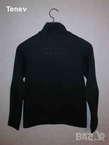 Manchester City Nike ново оригинално детско горнище 12-13г Манчестър Сити 147-158 см , снимка 2 - Детски анцузи и суичери - 48694366