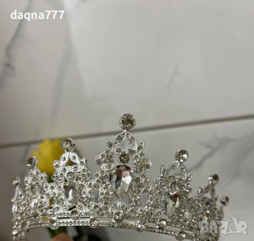 1бр. Висококачествена сплав Тиара Булчинска корона от планински кристал, Блестяща, Принцеса Кралица, снимка 8 - Аксесоари за коса - 50814198