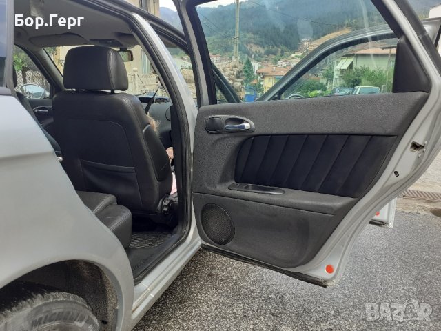 алфа ромео 156SW / 1.9, снимка 12 - Автомобили и джипове - 42938499