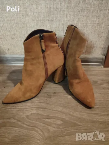 Боти Естествен велур