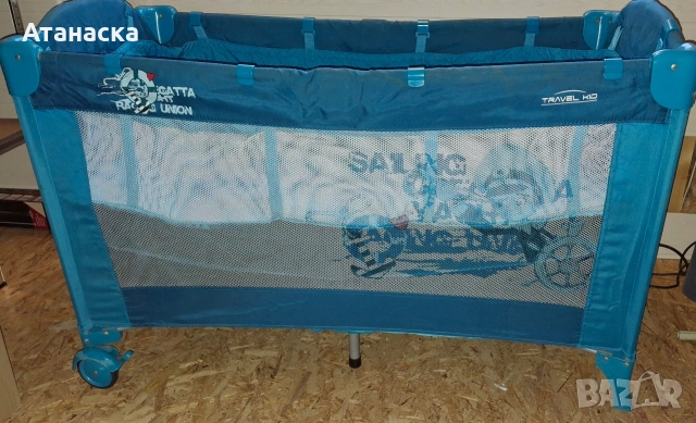 Бебешка сгъваема кошара Lorelli на 2 нива с люлеещ механизъм