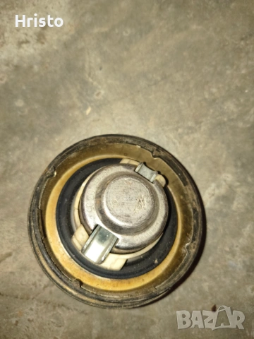 Капачка резервоар Мерцедес, снимка 2 - Части - 53540917