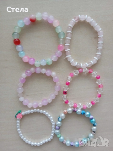 Ръчно изработени гривни 