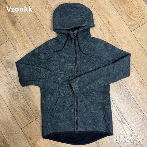 Мъжко горнище Nike Tech Fleece | S размер, снимка 2 - Суичъри - 52871621