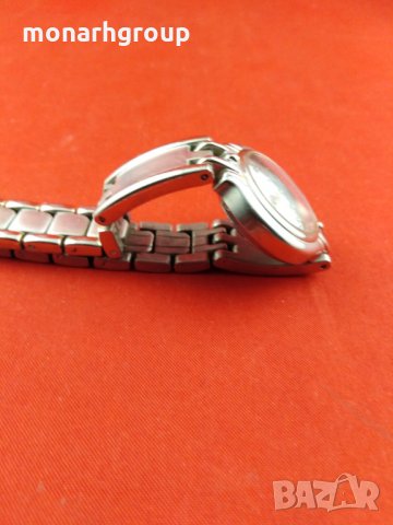 часовник Vogue, снимка 3 - Дамски - 10331312