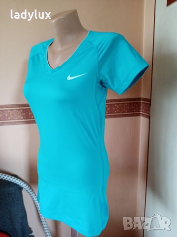 Nike Pro, Dri-Fit, Оригинална, Размер S. Код 1292, снимка 2 - Тениски - 33073265