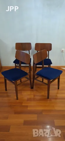 Стари ретро столове от 70-те години