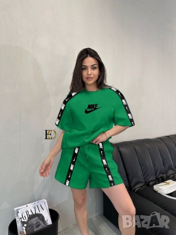 дамски екипи nike versace, снимка 6 - Спортни екипи - 51456377