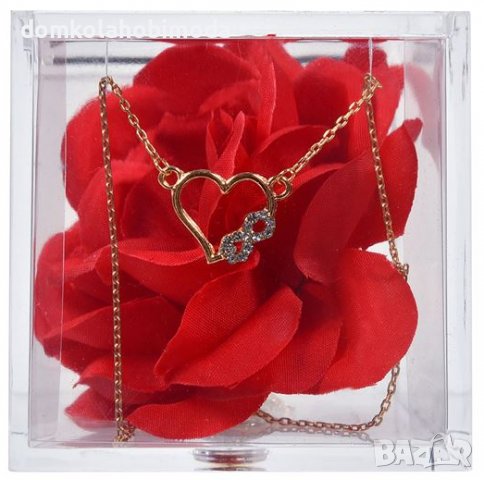 Златисто колие с сърце и знак за безкрайност с роза в кутия, 6x6x6 см, снимка 1 - Романтични подаръци - 39472756