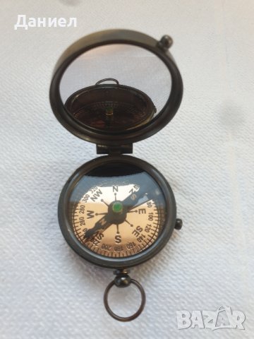 Компас бронзов в дървена кутия с ретро дизайн, снимка 3 - Подаръци за жени - 43053044