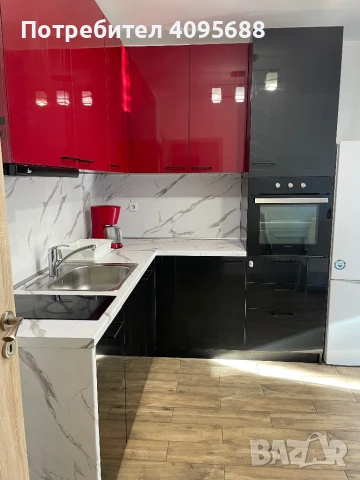 Ютен Апартамент с Паркомясто, снимка 1