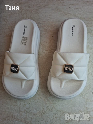 Дамски чехли 