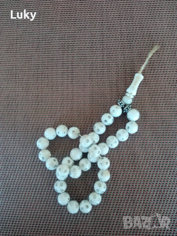 Красива и стилна ,колекционерска броеница.