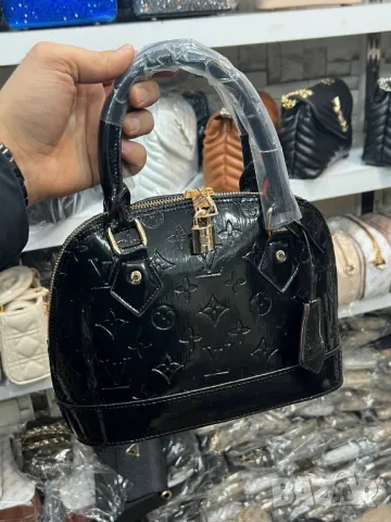 чанти louis vuitton , снимка 1 - Чанти - 48924744