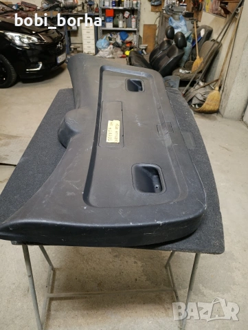 Задна кора Тойота Корола Версо 