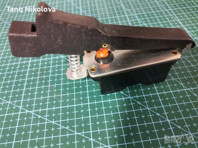 Пусков ключ / прекъсвач за настолна бормашина или шмиргел - 10A 250V, снимка 3 - Други машини и части - 53086387