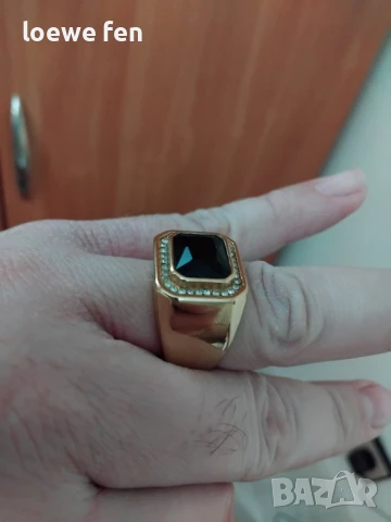 Мъжки пръстен благородна стомана позлатен златен цвят !