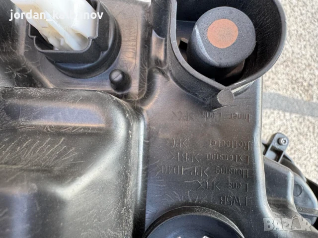 Десен фар KOITO Тойота Ярис Toypta Yaris 2023 само за 300лв. броя 81170-K0060, снимка 17 - Части - 51141870