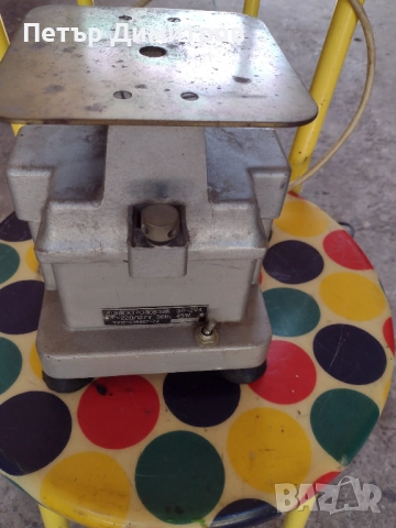 Настолен прободен трион, снимка 2 - Други машини и части - 51440165