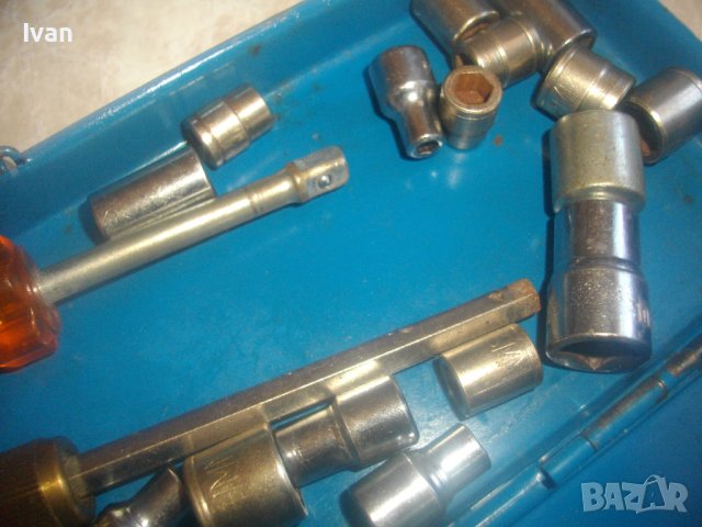 Старо Качество-Гедория-20 Части-WEST GERMANY-В Метална Кутия-Отвертки Реверсивни/Торсове/Квадрат 6мм, снимка 9 - Отвертки - 43202203