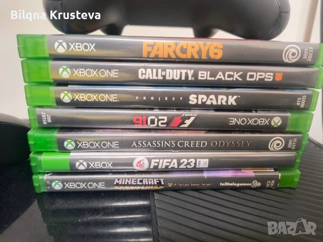 Xbox one с два контролера и седем игри , снимка 3 - Xbox конзоли - 53058200
