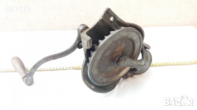 отлична машинка за мелене на царевица, кукуруз , снимка 9 - Антикварни и старинни предмети - 38365313