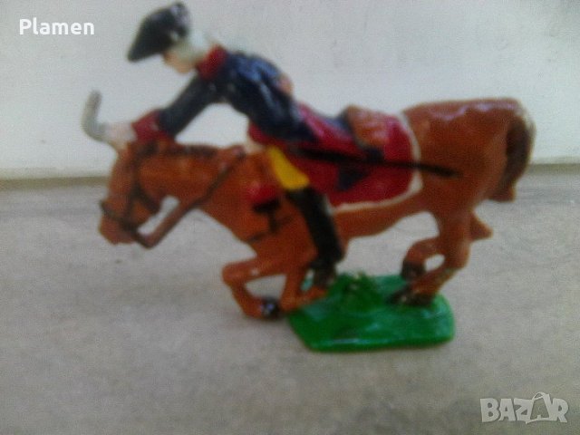 Френски конник оцветен изработен от олово , снимка 2 - Колекции - 37155669