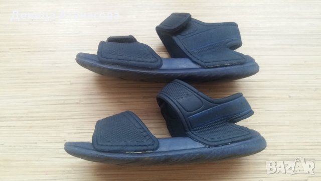 Два чифта сандали 30 номер с леки забележки, снимка 2 - Детски сандали и чехли - 32746020