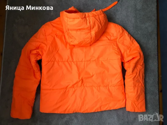 Дамско зимно яке NIKE, снимка 3 - Якета - 47378932