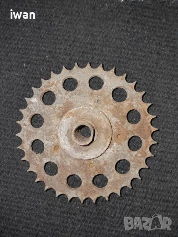 Заден венец за ретро мотор, снимка 1