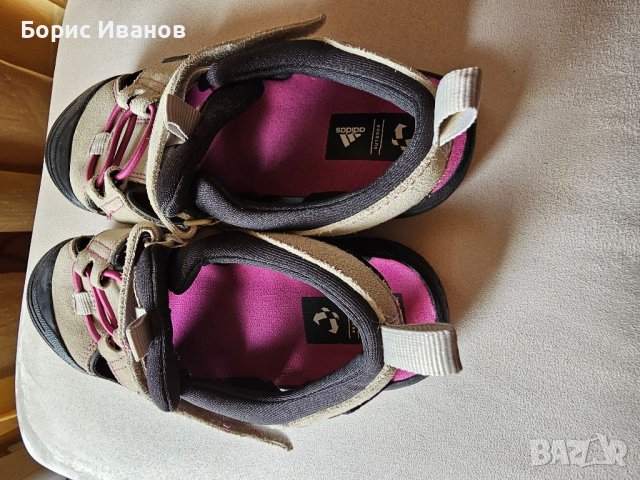 Adidas детски сандалки 35 1/2, снимка 3 - Детски сандали и чехли - 40365189