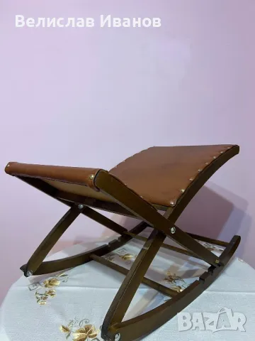 Винтидж кожено сгъваемо столче за крака в перфектно състояние., снимка 2 - Антикварни и старинни предмети - 49807944