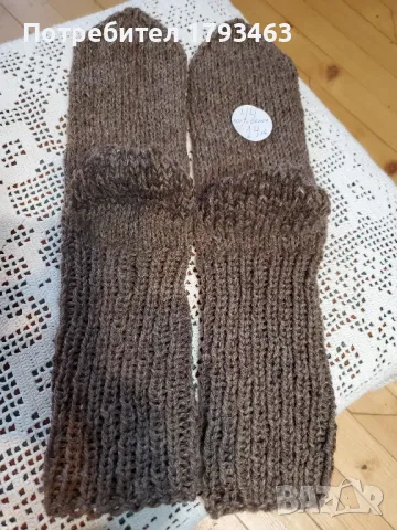 Ръчно плетени мъжки чорапи от вълна.Размер 44