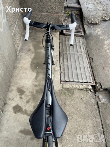 Карбонов шосеен велосипед Specialized Tarmac SL2, снимка 2 - Велосипеди - 53056243