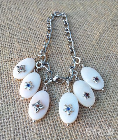 Висулки от седеф с инкрустирани кристалчета, снимка 18 - Колиета, медальони, синджири - 39321140