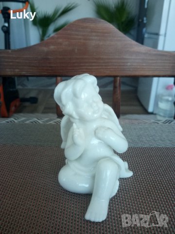 Продавам малка,красива и стилна статуетка на ангелче., снимка 1 - Статуетки - 43862600