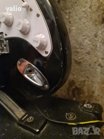 Електрическа китара комплект с усилвател , снимка 6 - Китари - 50757178