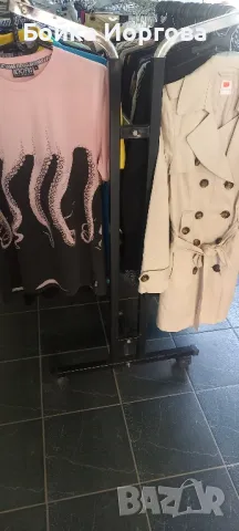 Продавам дрехи втора употреба. , снимка 4 - Стелажи и щандове - 48041273