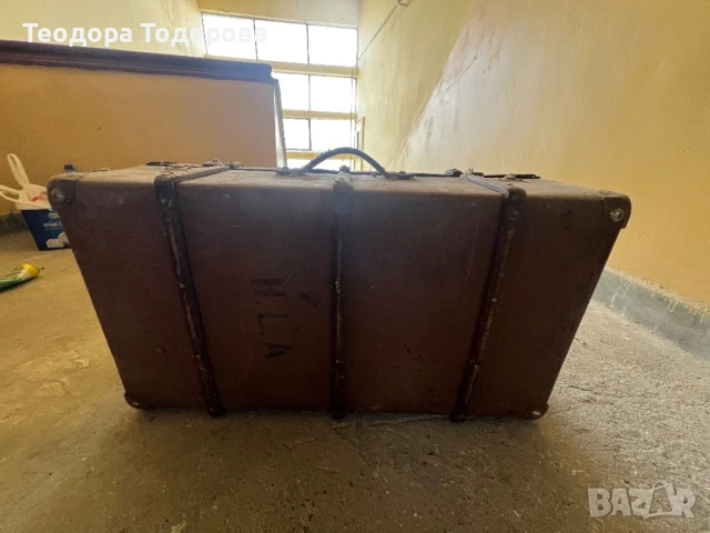 Голям ретро куфар