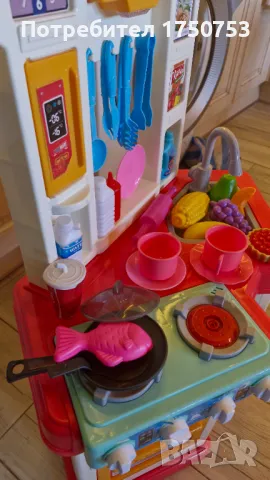Детска кухня с аксесоари и звуци, снимка 7 - Играчки за стая - 47640023