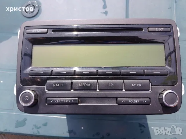 Продавам оригинално радио - СД за VW TOURAN