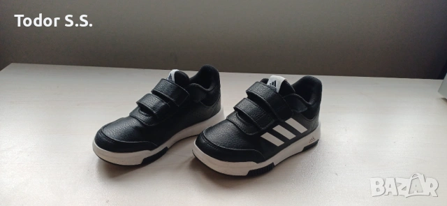 Детски маратонки adidas, снимка 2 - Детски маратонки - 53493636