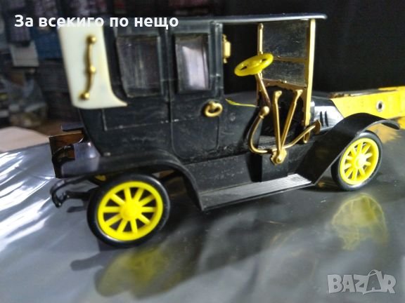 Пластмасова, колекционерска, Ретро Количка на повече от 35 години  , снимка 3 - Колекции - 27450130