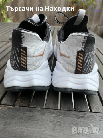 $163 Мъжки маратонки HOKA Carbon X3 Black and white 44-45 отлично състояние, снимка 5 - Маратонки - 52033659