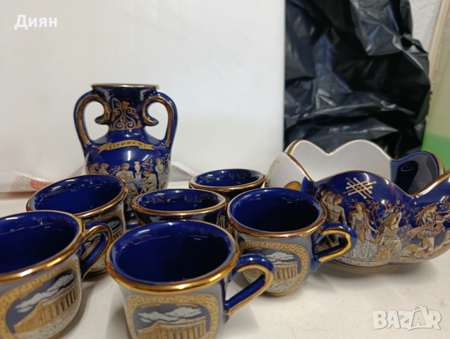 Продавам сервиз за кафе 