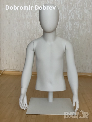 Детски манекен със стойка