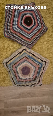 Продавам плетени възглавнички на една кука., снимка 5 - Декорация за дома - 51209766