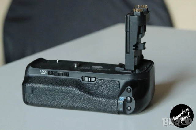 Батериен грип BG-E14 за Canon 70D / 80D Battery Grip